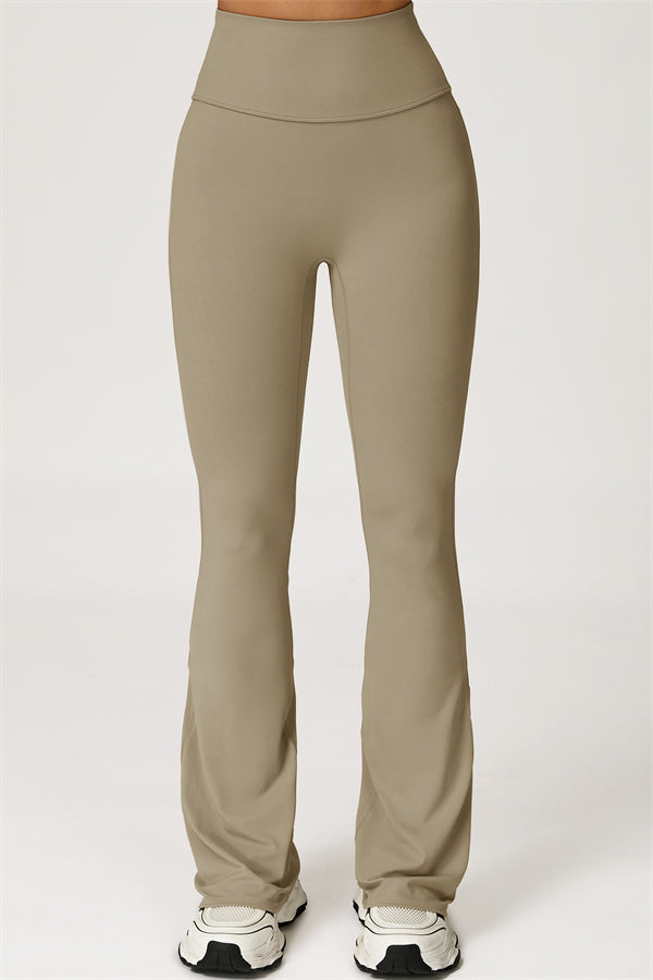The Lily Sports Bra Flared Leggings 2-Piece Set